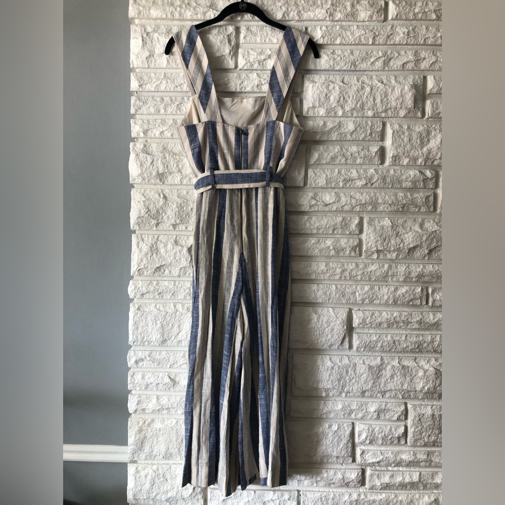 Alice + Olivia Marty Belted Striped Linen-Blend Jumpsuit - Picture 10 of 16